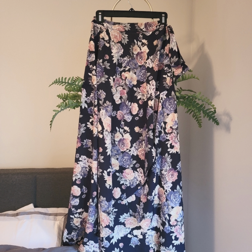 Floral wrap skirt size S
